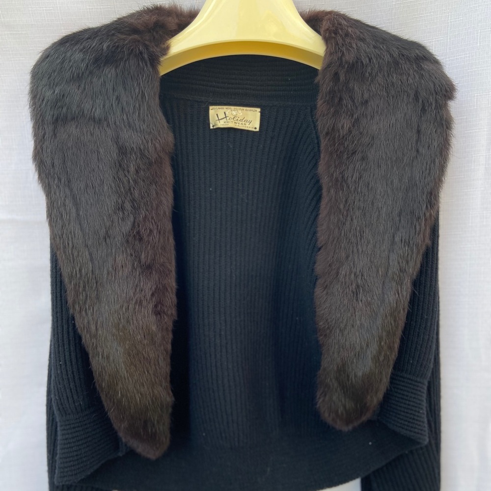 Vintage Black Wool Cardigan with Fur collar